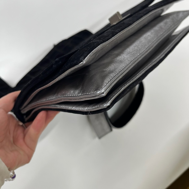 「JL精品代購」Chanel香奈兒 冰格麂皮 2.55 寬肩帶單肩包-12