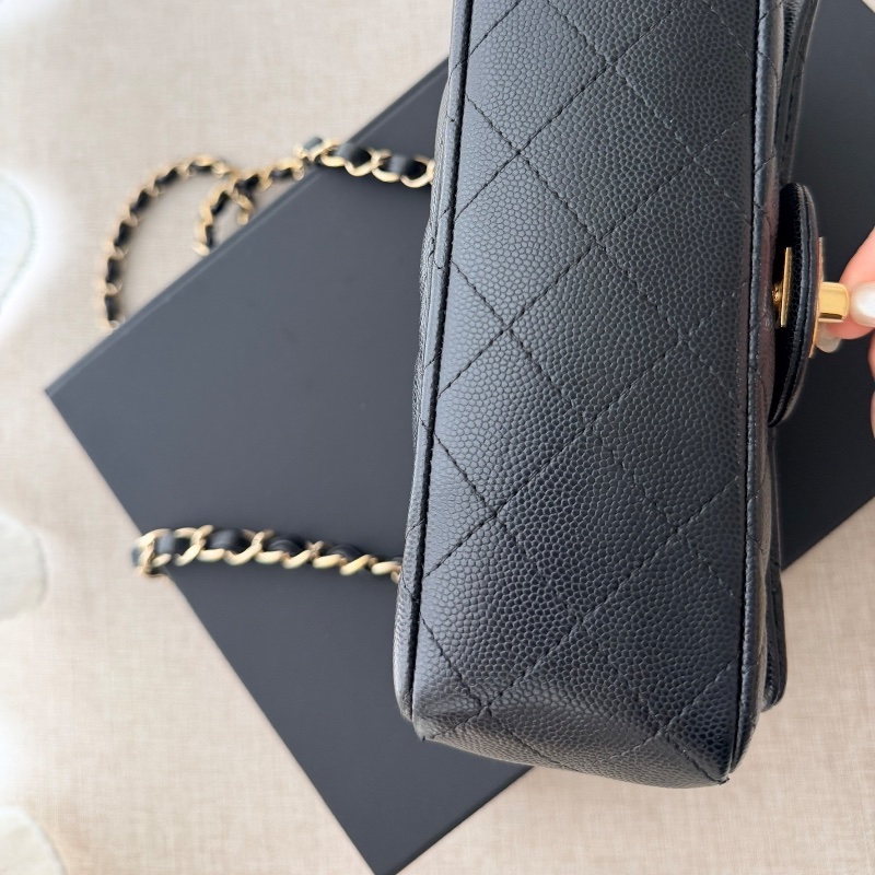 Chanel CF20 minicoco20 「現貨」絕版荔枝魚子醬牛皮配金釦！20公分超人氣經典款 最耐用有質感的皮革  9新  配件：紙盒、塵套-10