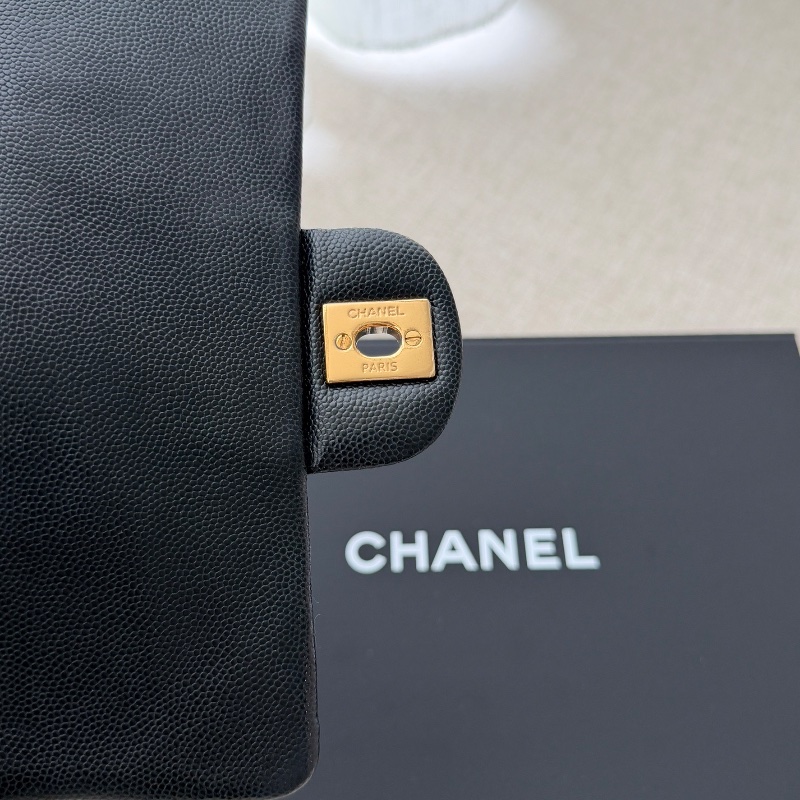 Chanel CF20 minicoco20 「現貨」絕版荔枝魚子醬牛皮配金釦！20公分超人氣經典款 最耐用有質感的皮革  9新  配件：紙盒、塵套-14