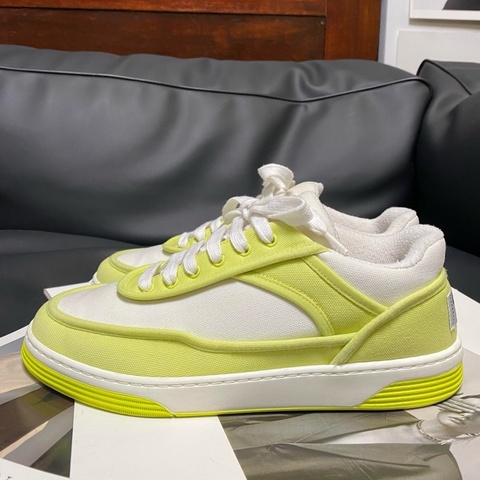 Chanel香奈兒 黃白拼色帆布休閒板鞋 36.5碼  🈚附件