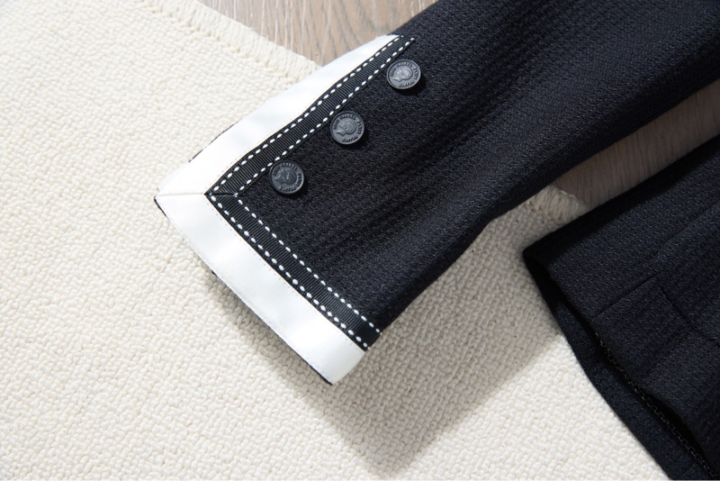 CHANEL黑白撞色西裝外套-2