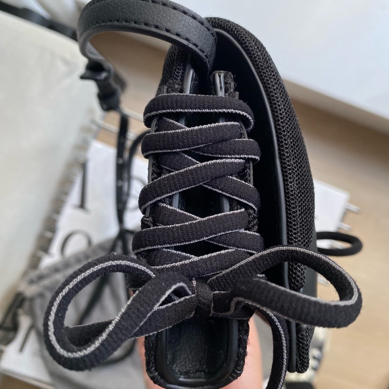 Balenciaga巴黎世家 球鞋綁帶包 黑銀 有塵袋 尺寸:19×11×5。-4