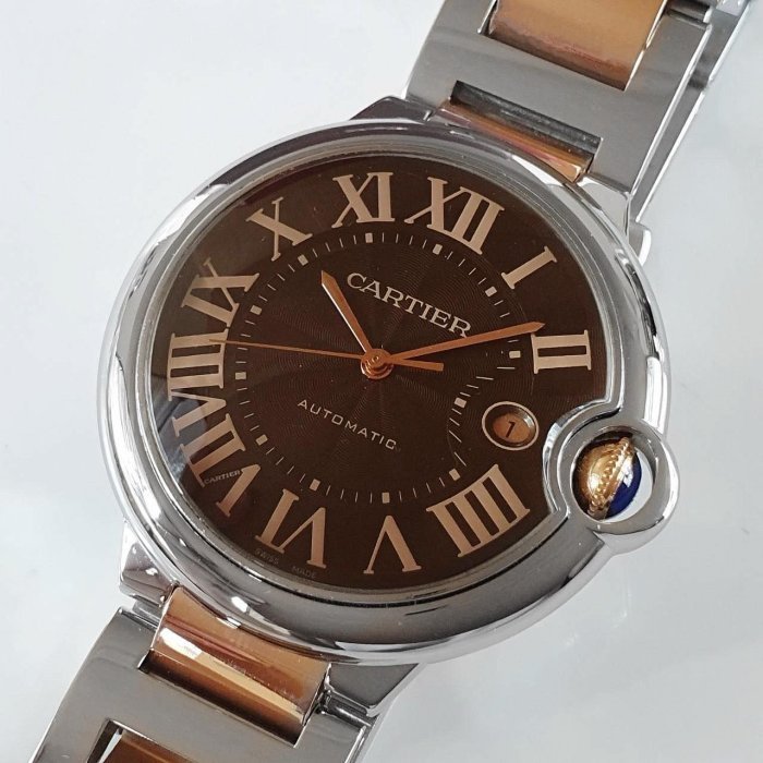 【大眾名錶】Cartier卡地亞 W6920032 藍氣球系列 半玫瑰金 巧克力面 羅馬時標 日期窗 蝴蝶扣 錶徑42mm B1210-8