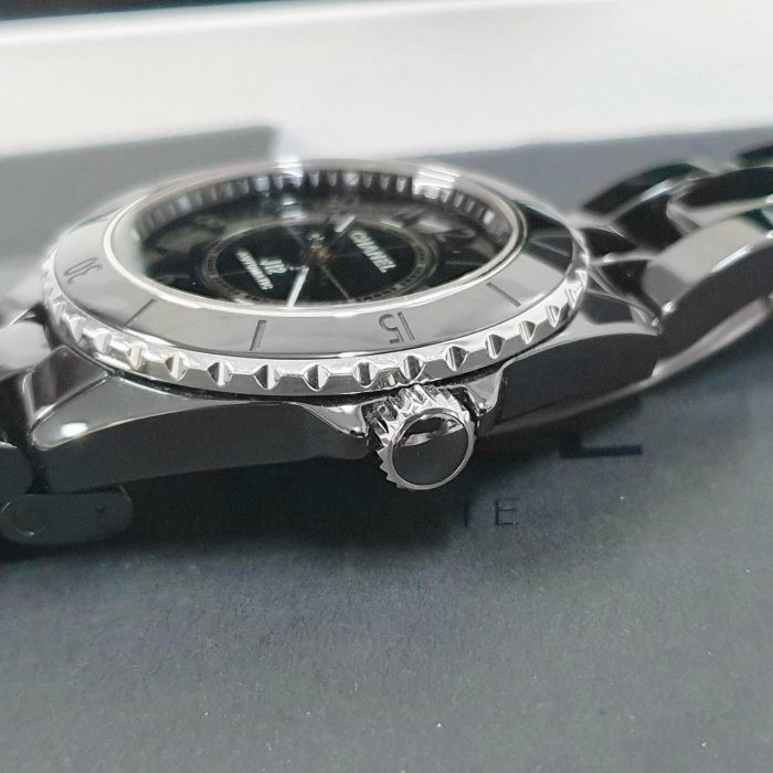 【大眾名錶】CHANEL香奈兒 J12系列 H6185 黑陶瓷 黑色數字面盤 2022/04 底蓋裸空 B815-4