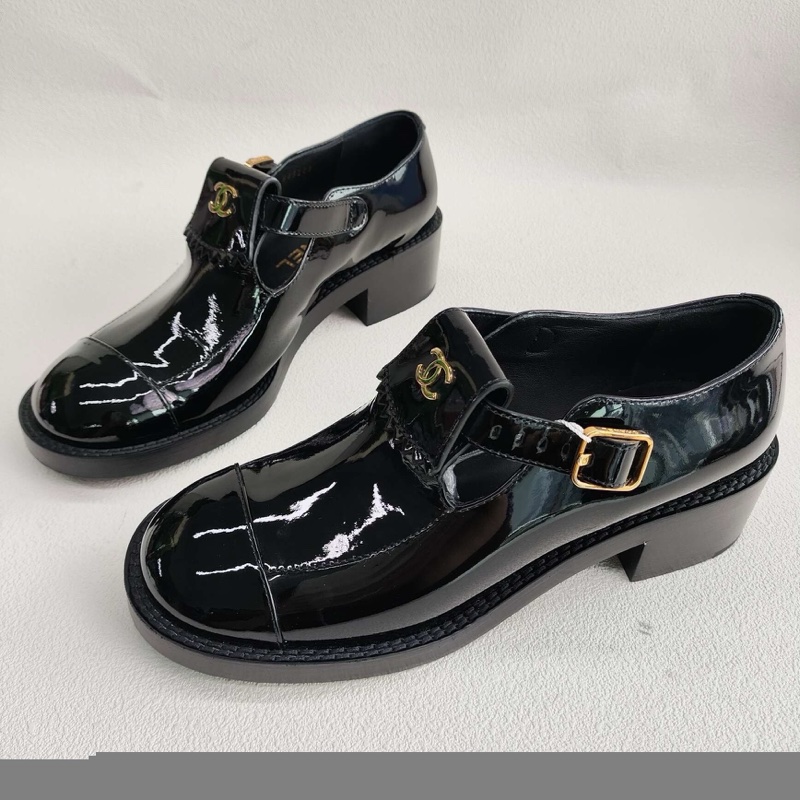 CHANEL香奈兒 漆皮 標誌金色雙C logo樂福鞋 37.5碼-0