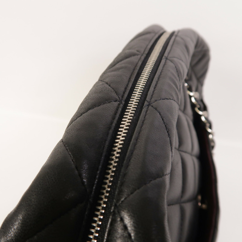 CHANEL 羊皮皮革Chain Shoulder銀扣鏈帶肩背袋-16