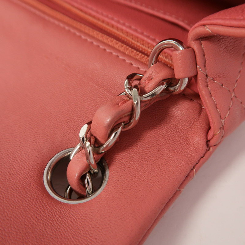 CHANEL 羊皮皮革Classic 20銀扣鏈帶肩背袋-17