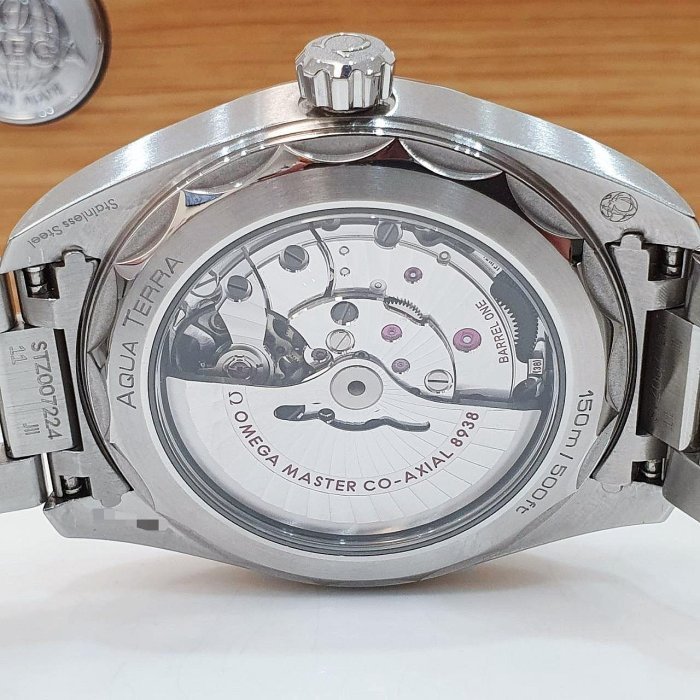 【大眾名錶】OMEGA歐米茄 220.10.43.22.03.001 海馬系列 地球浮雕面盤 2022/09 日期/世界時區/24小時/日夜顯示 B1139-5