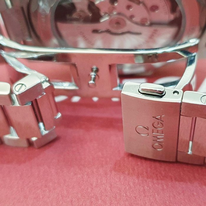 【大眾名錶】OMEGA歐米茄 220.10.43.22.03.001 海馬系列 地球浮雕面盤 2022/09 日期/世界時區/24小時/日夜顯示 B1139-6