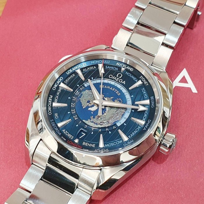【大眾名錶】OMEGA歐米茄 220.10.43.22.03.001 海馬系列 地球浮雕面盤 2022/09 日期/世界時區/24小時/日夜顯示 B1139-8