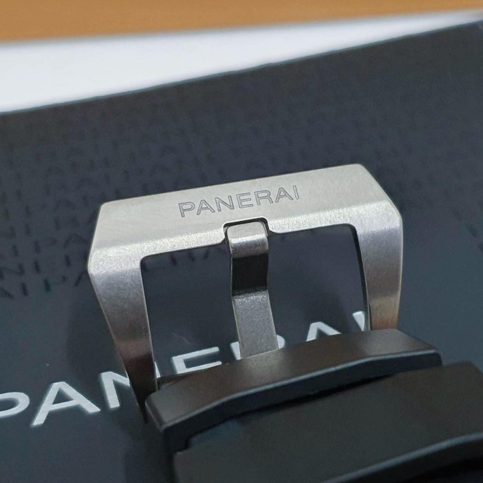 【大眾名錶】PANERAI沛納海 PAM01305 黑面盤 2019/10 藍色小秒針 潛水錶龍頭護橋 B843-5