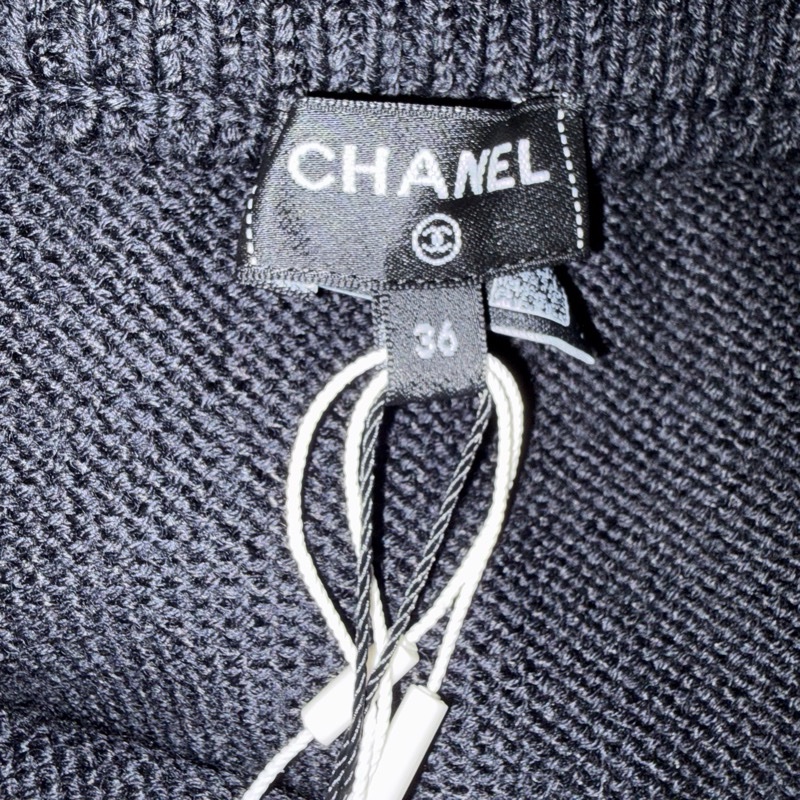 Chanel羊毛真絲黑色及膝裙-16