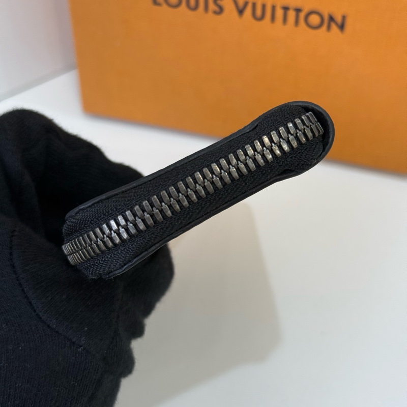 (閒置新)Lv黑老花拉鍊零錢包 ✨最新晶片款-2