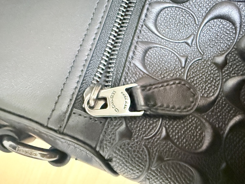 coach男鞋跨包-14