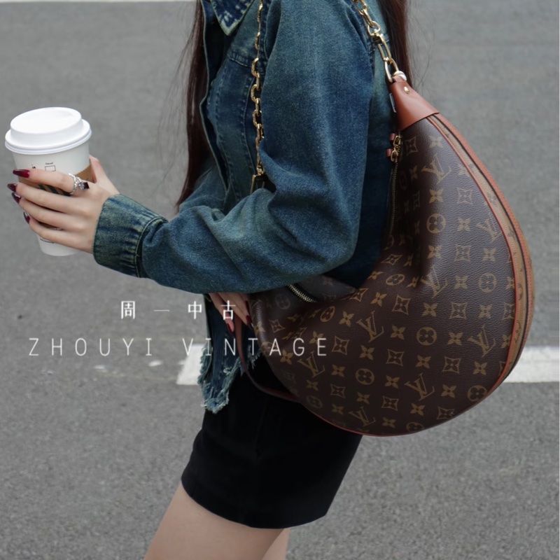 莉亞精品♡LV loop hobo 九新美包-1