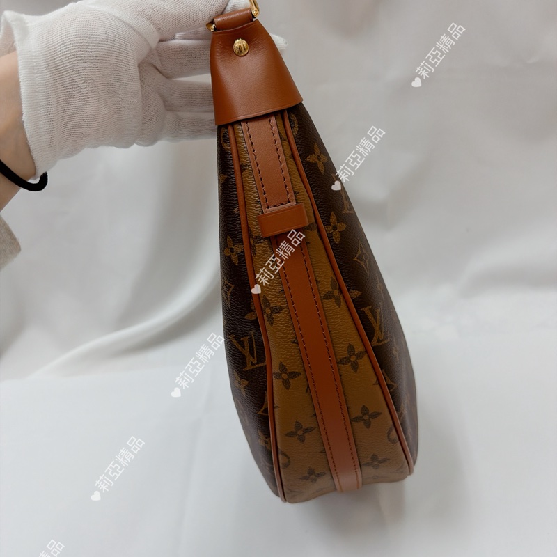 莉亞精品♡LV loop hobo 九新美包-6