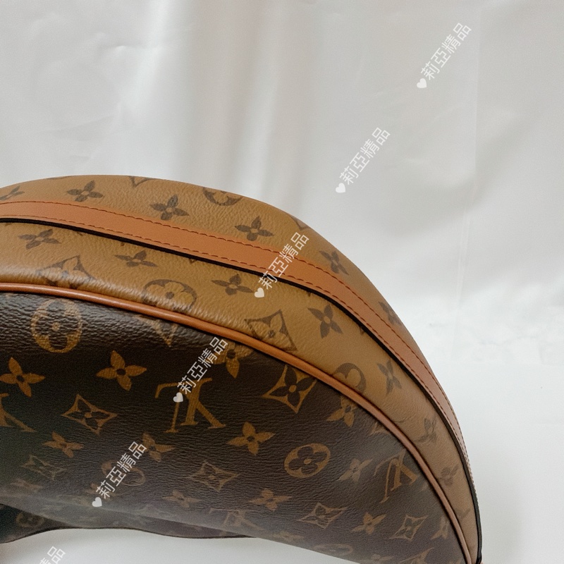 莉亞精品♡LV loop hobo 九新美包-11