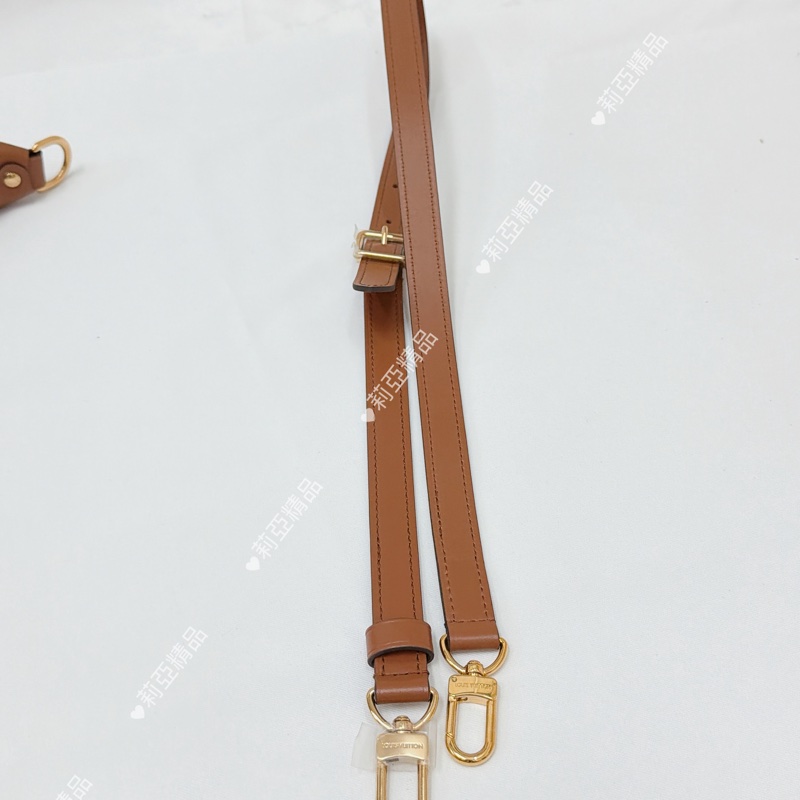 莉亞精品♡LV loop hobo 九新美包-15