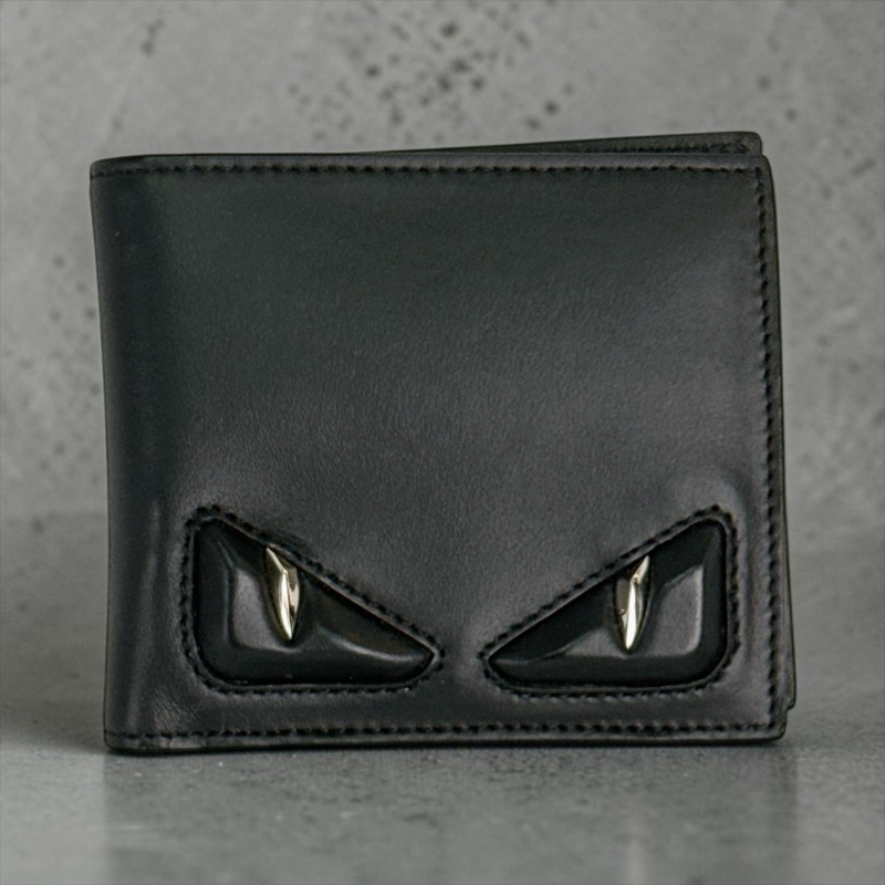 莉亞精品♡ FENDI 對開短夾 (黑怪獸)二手-0