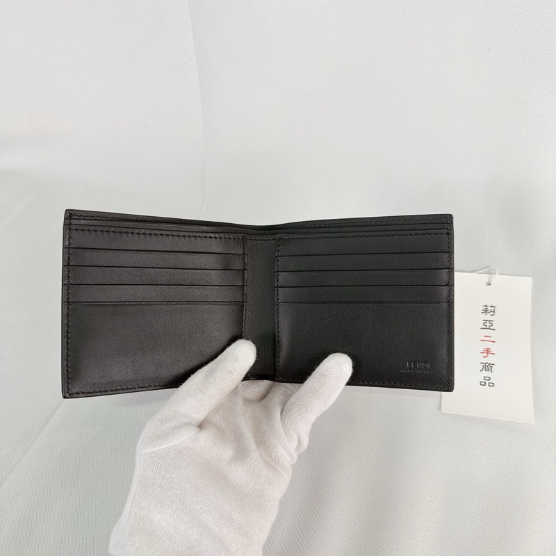 莉亞精品♡ FENDI 對開短夾 (黑怪獸)二手-1