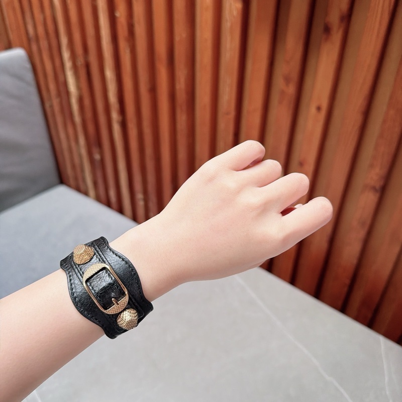 莉亞精品♡Balenciaga手環 二手-1