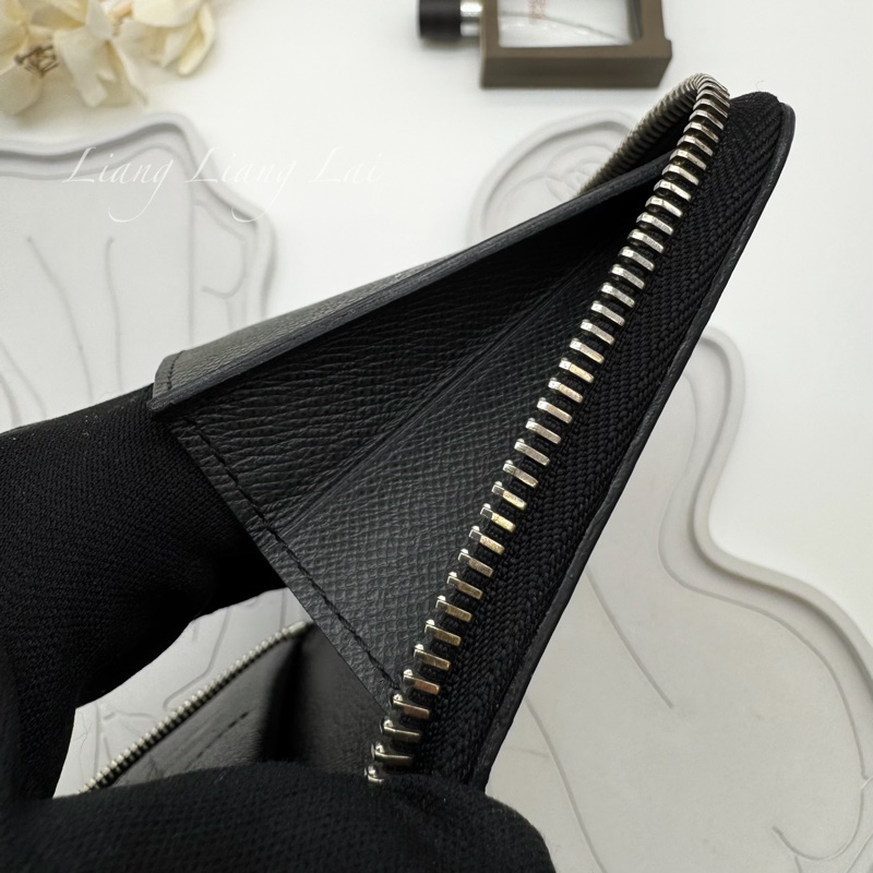LOUIS VUITTON LV Taiga皮革拉鍊墨黑色長夾已-13