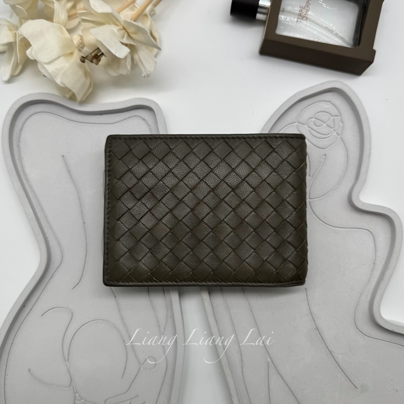 BOTTEGA VENETA BV橄欖綠小羊皮對開短夾-1