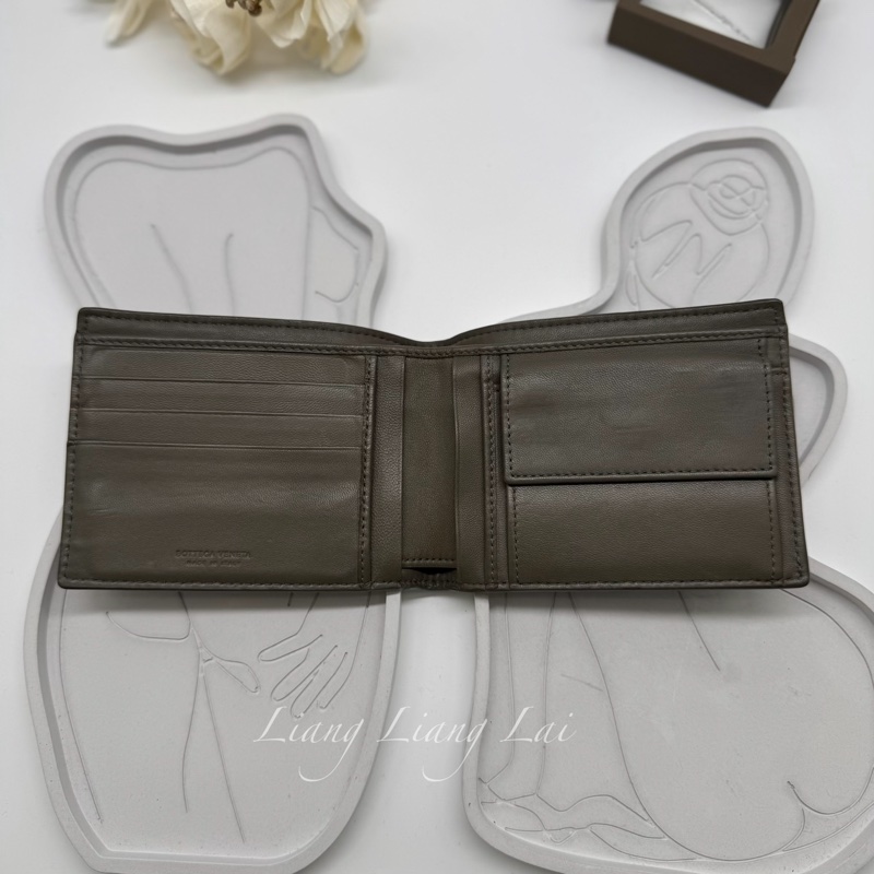 BOTTEGA VENETA BV橄欖綠小羊皮對開短夾-6