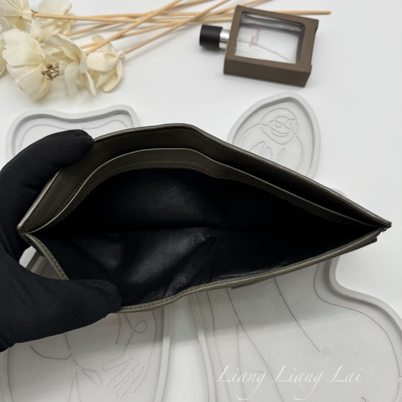 BOTTEGA VENETA BV橄欖綠小羊皮對開短夾-10