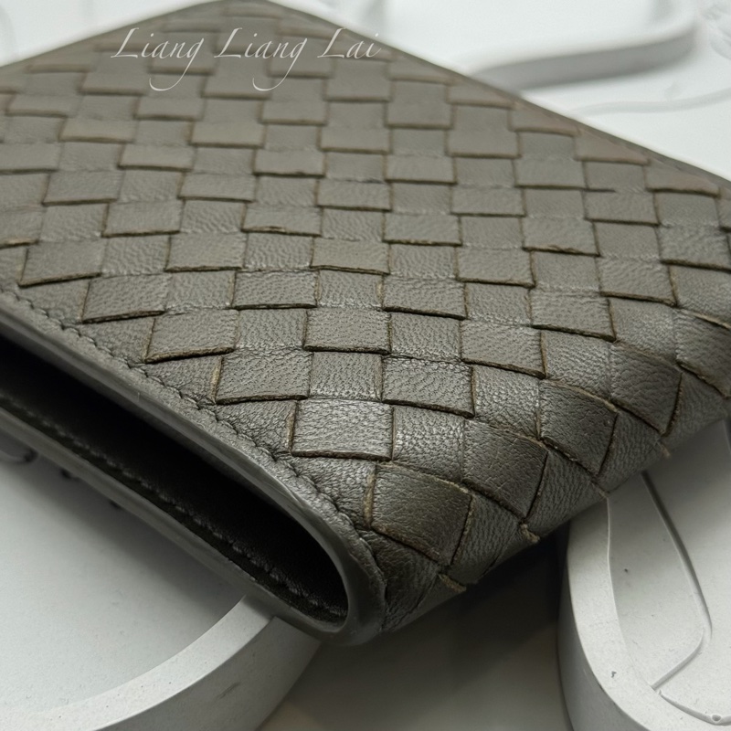 BOTTEGA VENETA BV橄欖綠小羊皮對開短夾-26