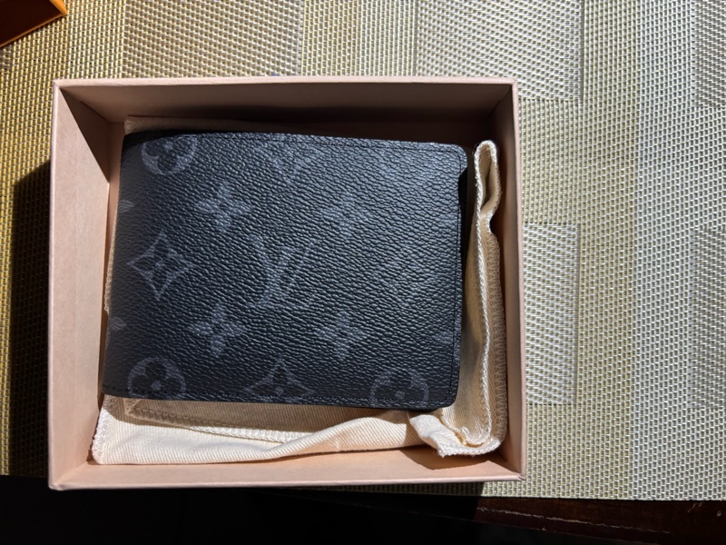 LV Monogram Eclipse-1