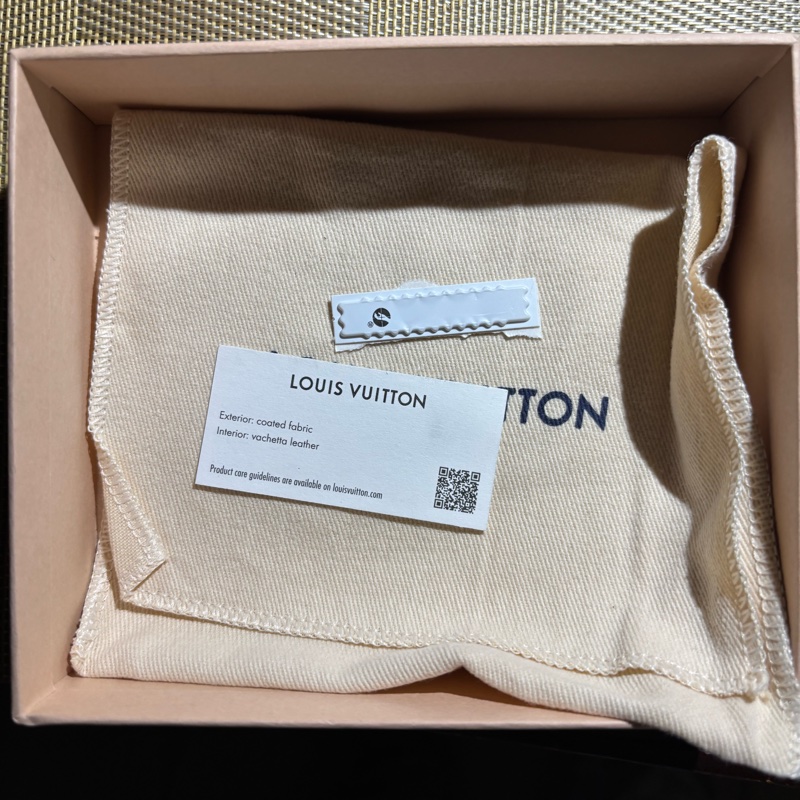 LV Monogram Eclipse-37