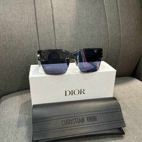 💎Han's house精品服飾💎DIOR M4U 滿版 太陽眼鏡 現貨 原價23150