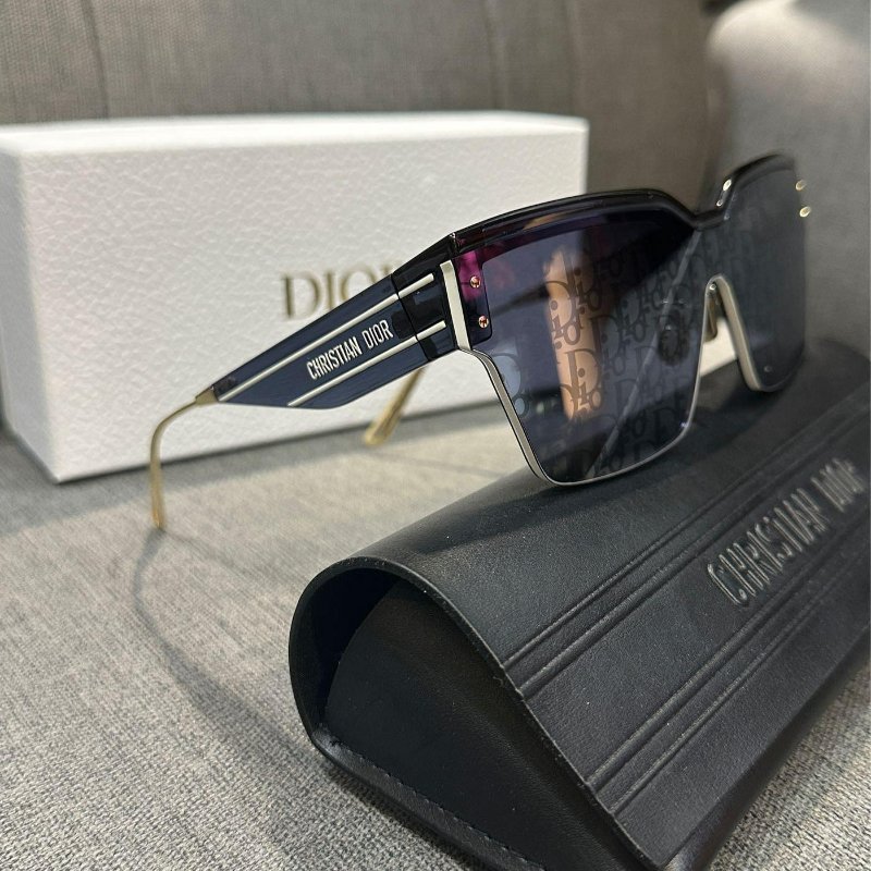 💎Han's house精品服飾💎DIOR M4U 滿版 太陽眼鏡 現貨 原價23150-4