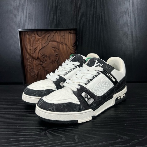 Louis Vuitton路易威登 trainer 黑白牛仔 41 碼