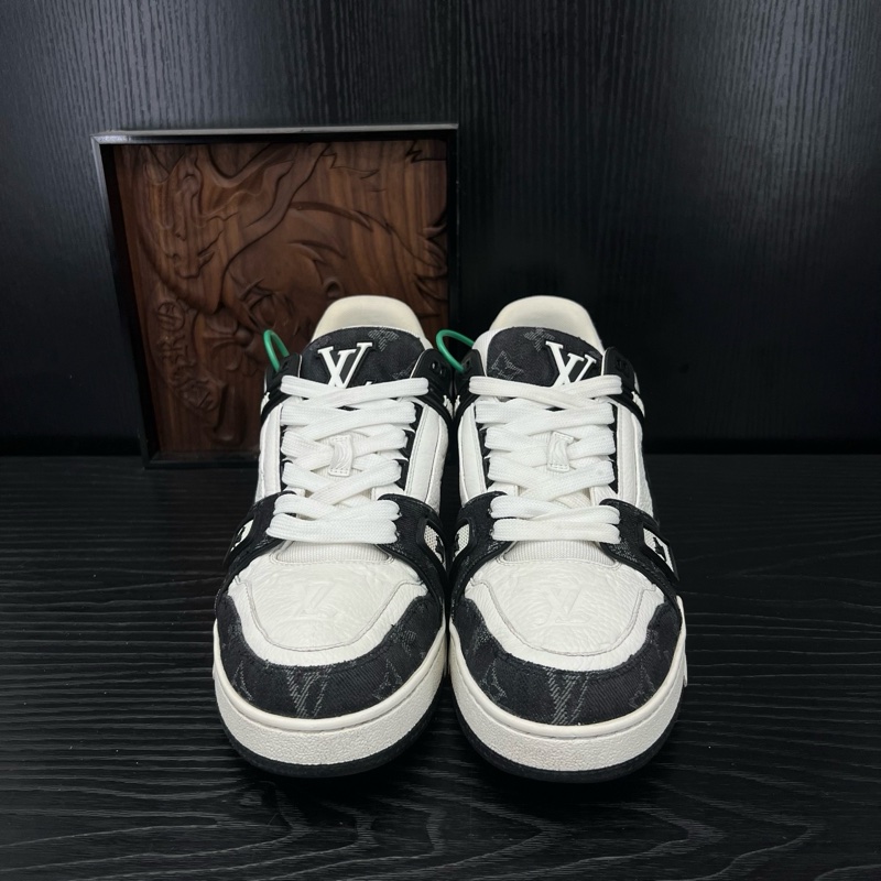 Louis Vuitton路易威登 trainer 黑白牛仔 41 碼-1