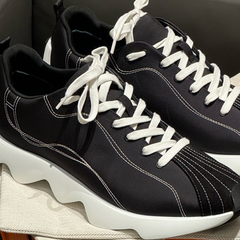 閒置新未使用Hermes 愛馬仕黑白熊貓運動休閒鞋 42碼-4