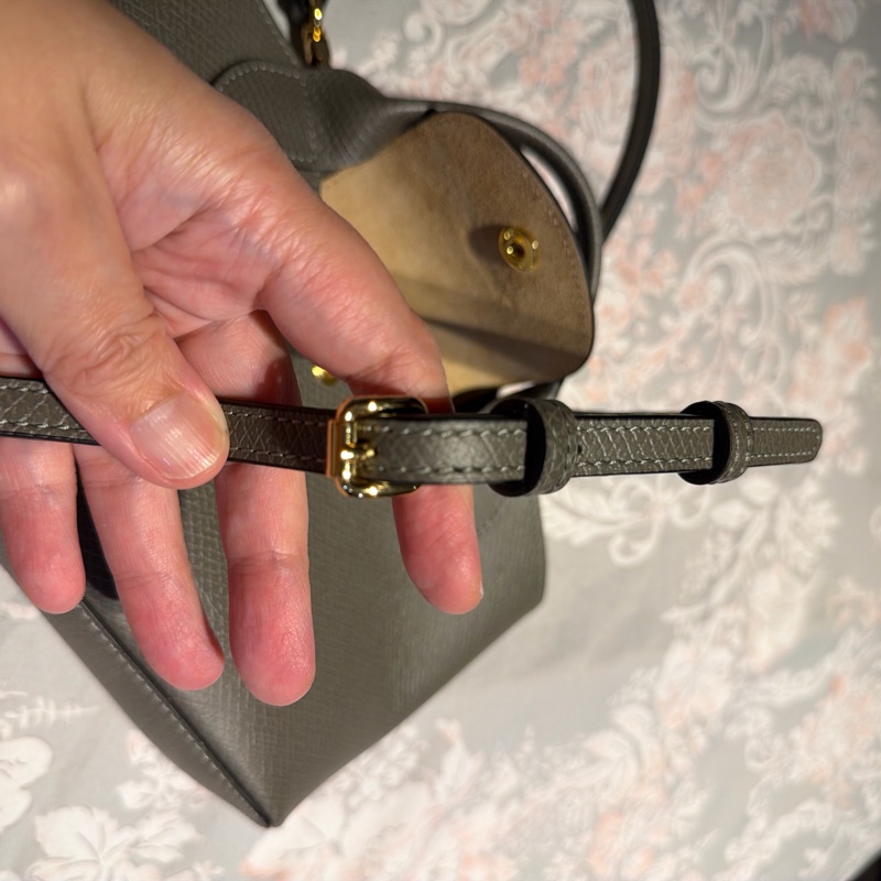 近9.9成新 Longchamp 灰色牛皮手提斜背包-14