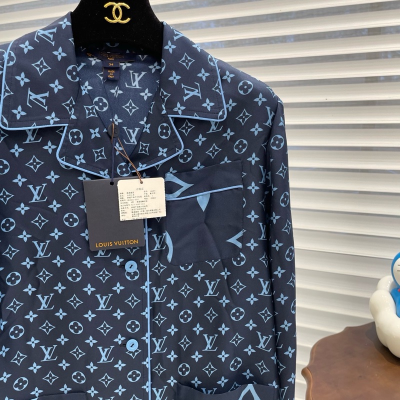 Louis Vuitton 蓝色满印老花丝绸睡衣式衬衫-1