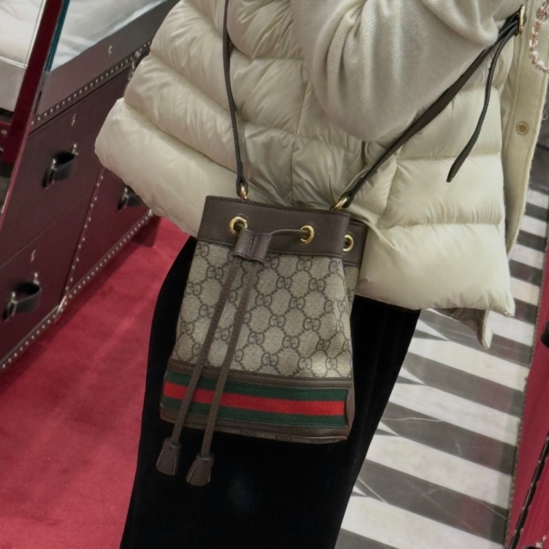 莉亞精品♡ GUCCI 550620 經典老花抽繩小水桶-1