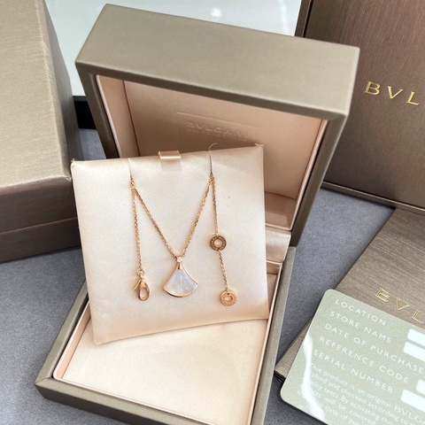 宝格丽Bvlgari DIVAS’DREAM系列 白贝母小号玫瑰金扇子项链