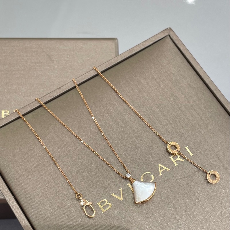 宝格丽Bvlgari DIVAS’DREAM系列 白贝母小号玫瑰金扇子项链-3