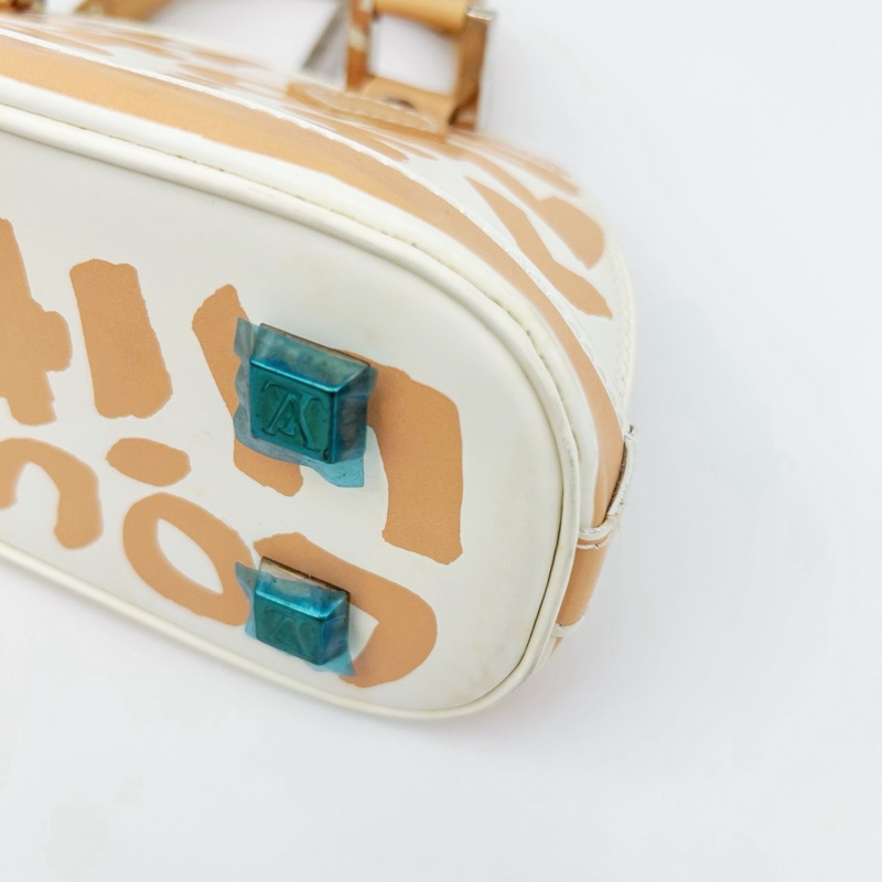 「JL精品代購」lv 限量裸色塗鴉貝殼手提包-6