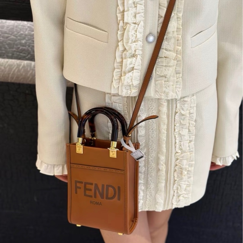 「JL精品代購」98新 FENDI 全牛皮 mini托特肩背包-1