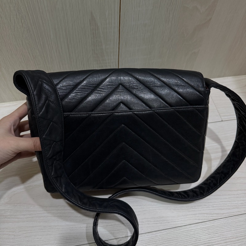 CHANEL VINTAGE郵差包-1
