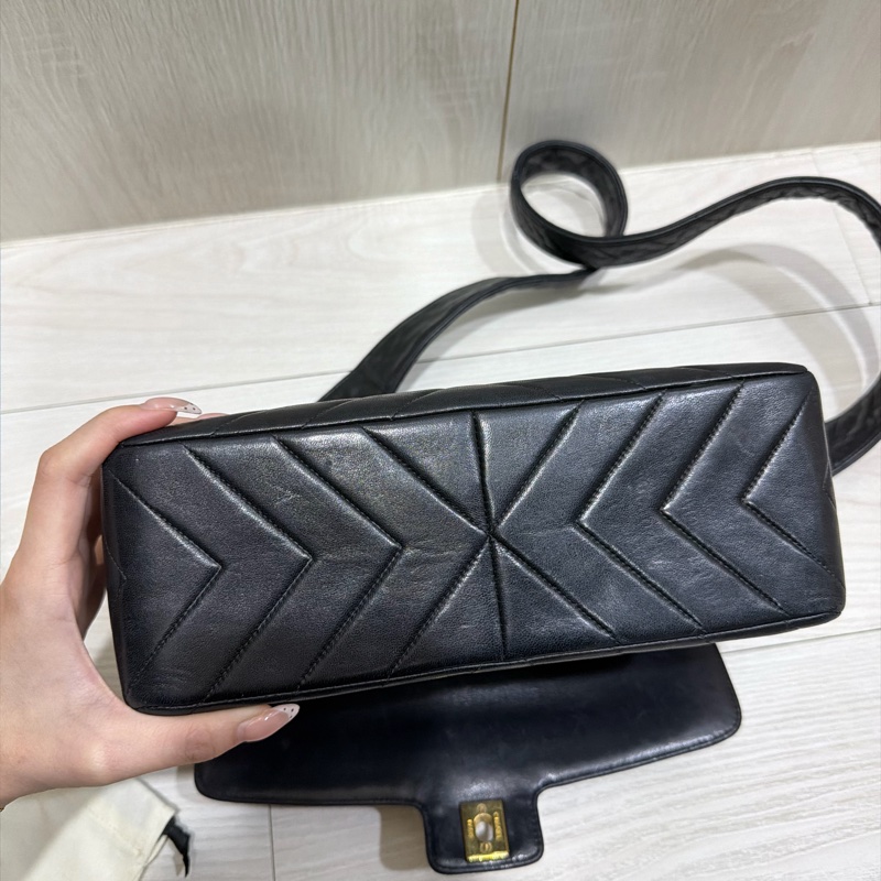 CHANEL VINTAGE郵差包-8