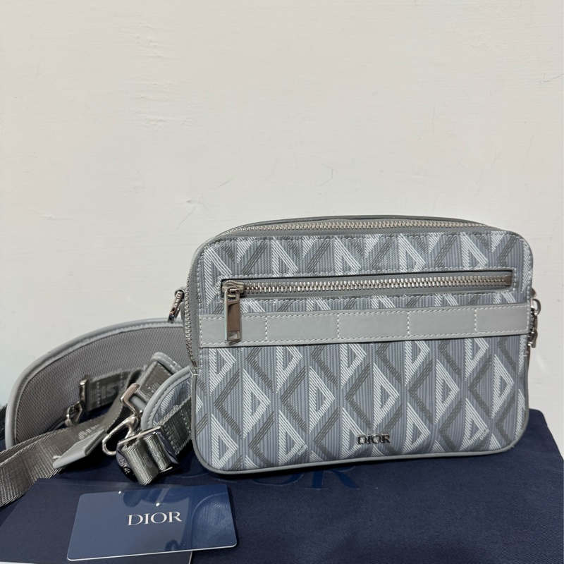 Dior 鑽石灰色郵差斜背包-5