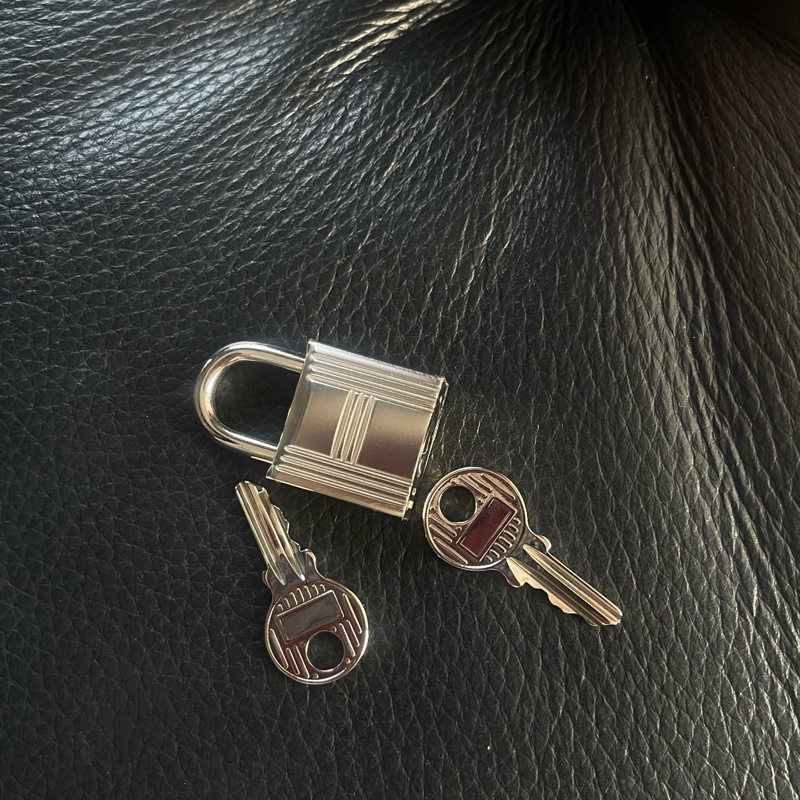 Hermes愛馬仕 奶茶色銀扣小花菜籃子14 U刻-8