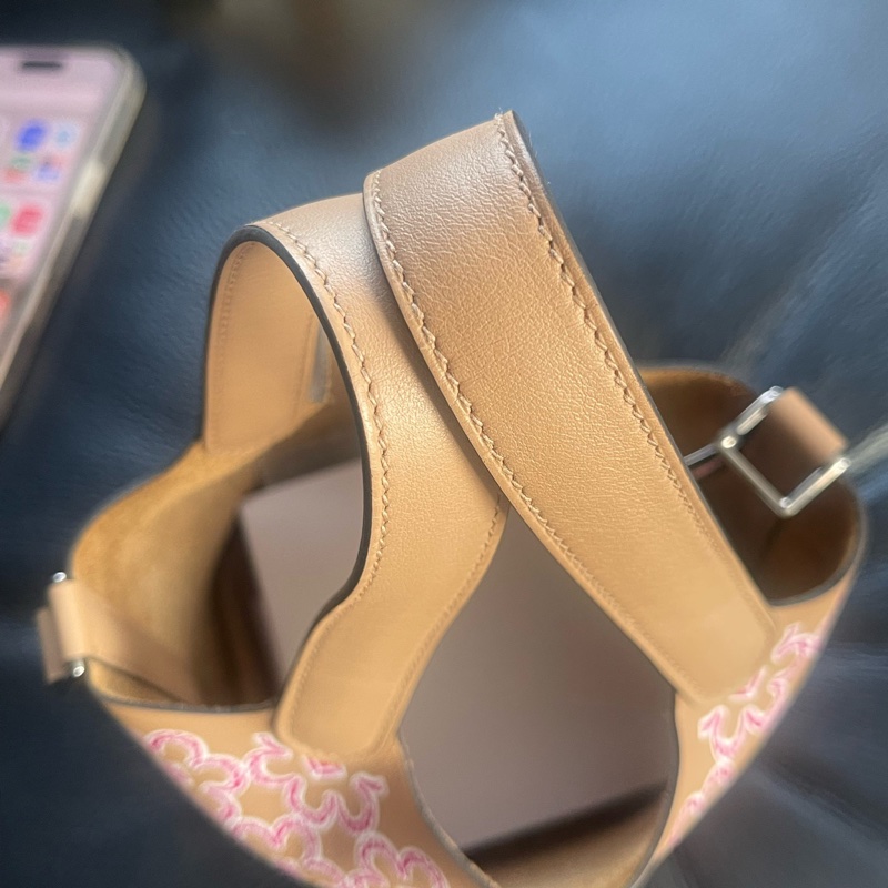 Hermes愛馬仕 奶茶色銀扣小花菜籃子14 U刻-10