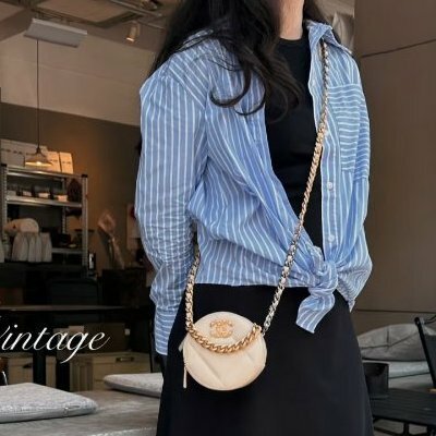 CHANEL - 奶茶色金釦羊皮19bag小圓餅包